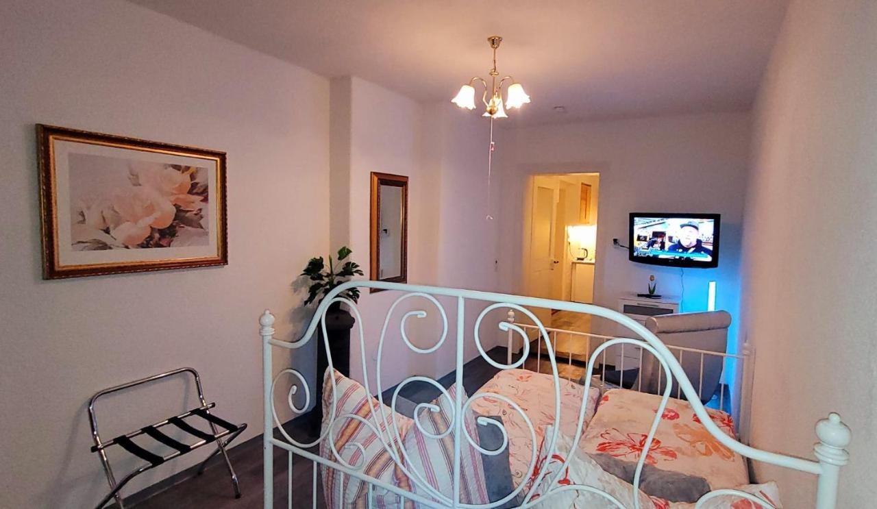 Privatzimmer Siebenlehn Bagian luar foto